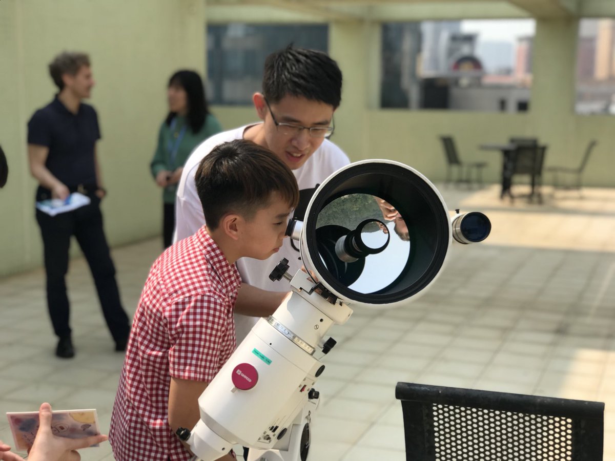KaileyLittle's tweet photo. Thanks to the researchers at Macau University of Science and Technology, we were able to learn about #SkyScience from real scientists who have made their passion their career. Could there even be a future astronaut or astronomer in 6-1? #TISMacao https://t.co/oEXJRwN58i