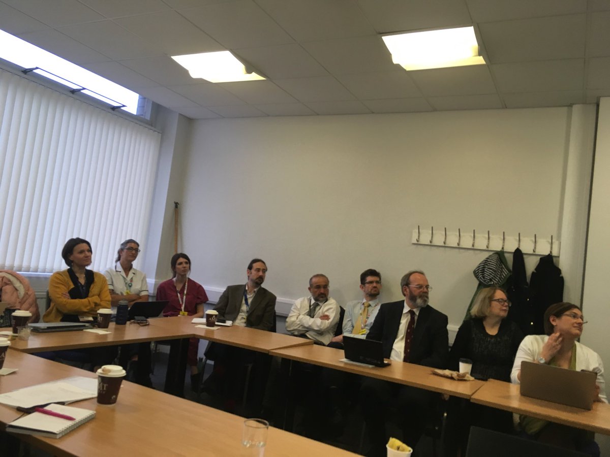 CityUrology's tweet photo. Excellent handover QI / audit project from ⁦@AceMcDermott⁩ and Mariam both 4th year students ⁦@KingsCollegeLon⁩ ⁦@kingsmedicine⁩ - presented to ⁦@GSTTnhs⁩ TQIAC - ⁦@adam_jakes⁩ junior Dr rep ⁦@theQCommunity⁩ ⁦@HQIP⁩ https://t.co/IFvQINE70D