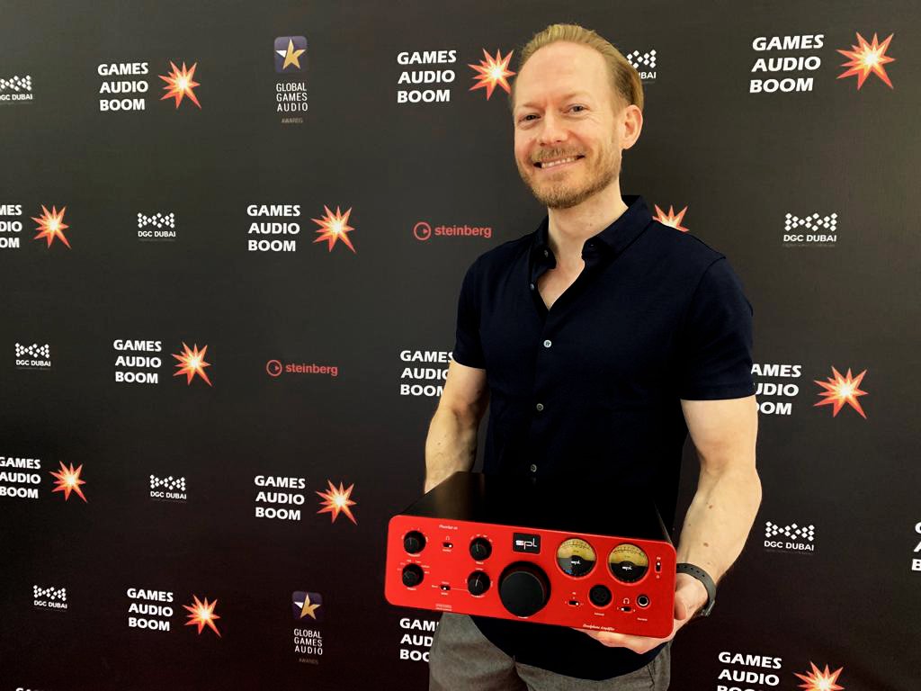 spltweets's tweet photo. Michael Stoeckermann from #soundofgames at the Audio Boom Dubai with our new #splPhonitorxe #headphone #amplifier. The Phonitor xe is perfect for listening to music but also provides the best audio experience for gaming ๐ง
#splProfessionalFidelity ๐ถ
#gamesaudioboom #gamesound https://t.co/Y5JUuUJxPY