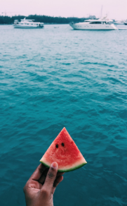Did you know that watermelons actually have a ‘gender’? They say ‘female’ watermelons are rounder while 'male' watermelons tend to be longer and oval. The result is the same with our fantastic BVLand Watermelon Liqueur. Don’t miss out! 🍉