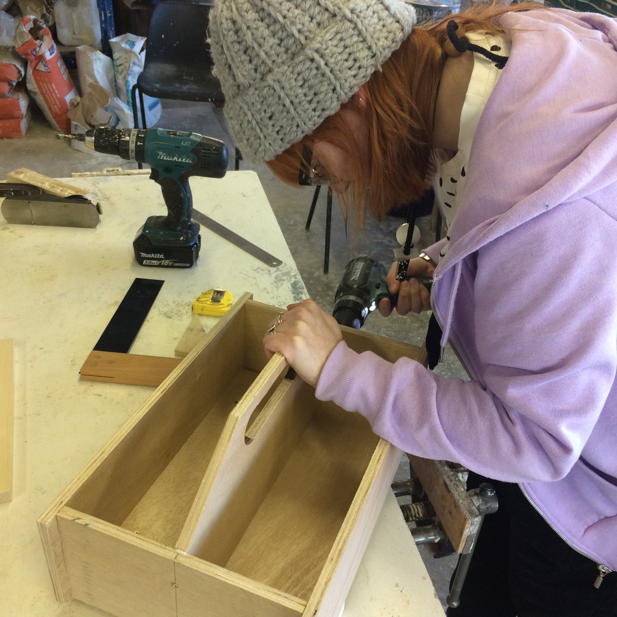 LondonSculpture's tweet photo. YES! It's 'Get Handy - Woodwork' : Sunday 2nd June.
We'll get you confident in marking out, cutting up and constructing in wood. You'll get to know which tools you need and how to use them for #woodwork. PLUS you'll create your own handy tool tote in wood.
https://t.co/pjScCaxG9D https://t.co/tS5srVgloK