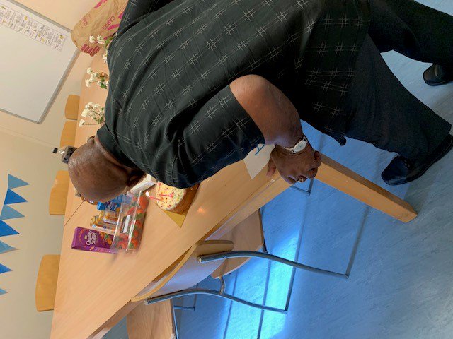 NPSLDN_BeckAP's tweet photo. Birthday celebration for a resident. He kindly brought some drinks and snacks for fellow residents to enjoy. Staff provided cake, a card and some decor to make the day special. The resident was so grateful to staff which makes this job so worth it. #EnablingEnvironment https://t.co/C1EETnSLHH