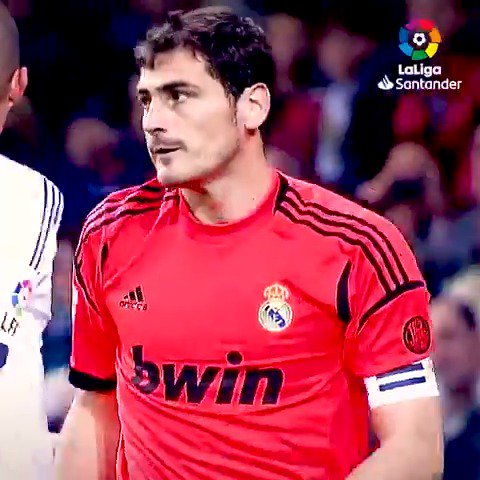 SANTO. LEYENDA. ICONO.
👊 @IkerCasillas 👊
#LaLigaIcons
