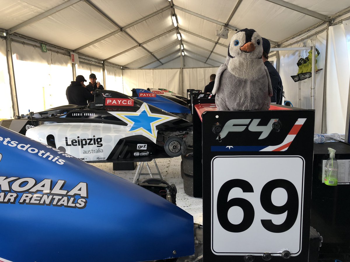 TimingPenguin's tweet photo. The Grand Prix sadness begins. Can’t believe it’s over for another year. #AusGP https://t.co/s8nOKrQGTC