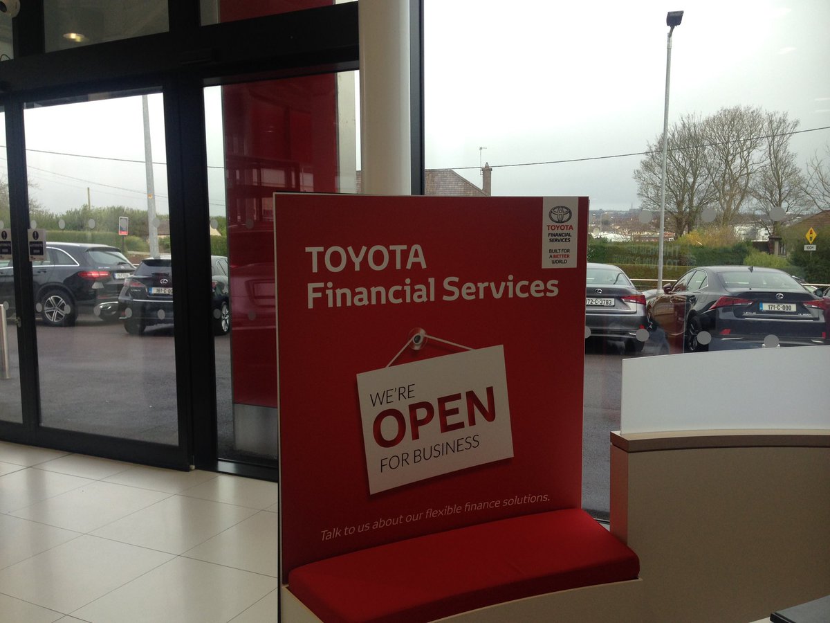 Chriost_Ri's tweet photo. Well done to our TY students who attended a financial services presentation @lehanemotors this morning #maths #planning #tour #TY #community #financialmaths https://t.co/N10xJA26WU