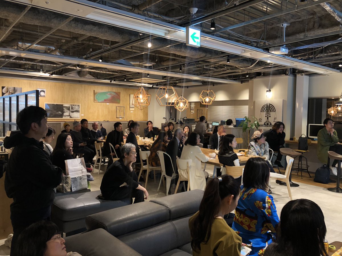 gallery12_kobe's tweet photo. 先日のコワーキングスペース ONPAPERでのプレゼン企画
アーティストと企業との交流
11名の作家さんを紹介できました!
大勢の方に来ていただきありがとうございます!
大変好評で良い会になったと思います!
次回にもご期待ください!
#onpaper #gallery7 #アーティスト #企業 #交流会 @onpaperkobe https://t.co/1sdCJdve3i