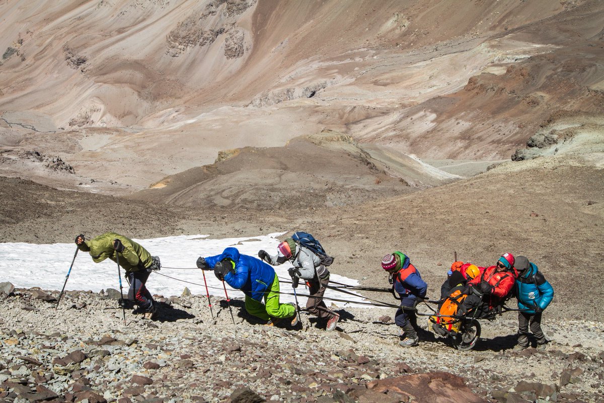 Cuestionar constantemente lo que parece imposible.  Hace que los sueños estén más cerca.

#everybodycan