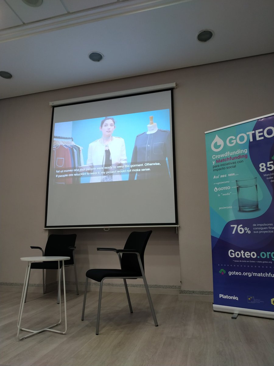 Amarenak's tweet photo. #Rightnow nuestro amigo @MauriOB de @goteofunding nos manda un saludo 🖐️ desde #FUNDLAB en #Madrid, recordándonos como nos ayudaron a empezar a escribir las #historiasquesellevanpuestas en #matchfunding 💪 con @GipuzkoaKultura #basquedesign #kaiku #AupaGoteo! https://t.co/yB2LQSTjpW