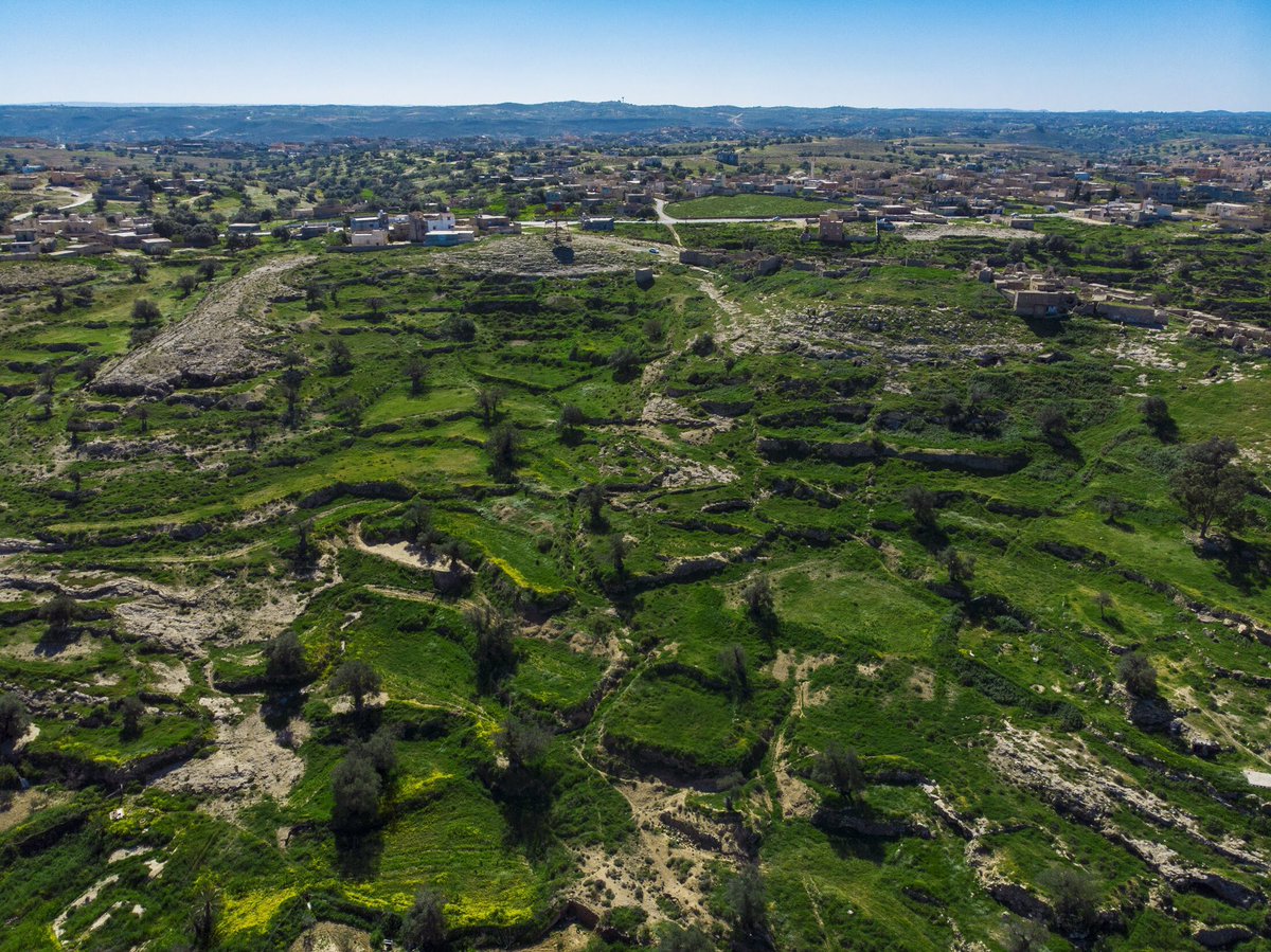 قطعةٌ من الجنة هي يفرن في الربيع ..
Piece of heaven, it is Yefren in spring ..

#DjiMavicAir #Landscapes #Photography #Spring #Libya #Yefren