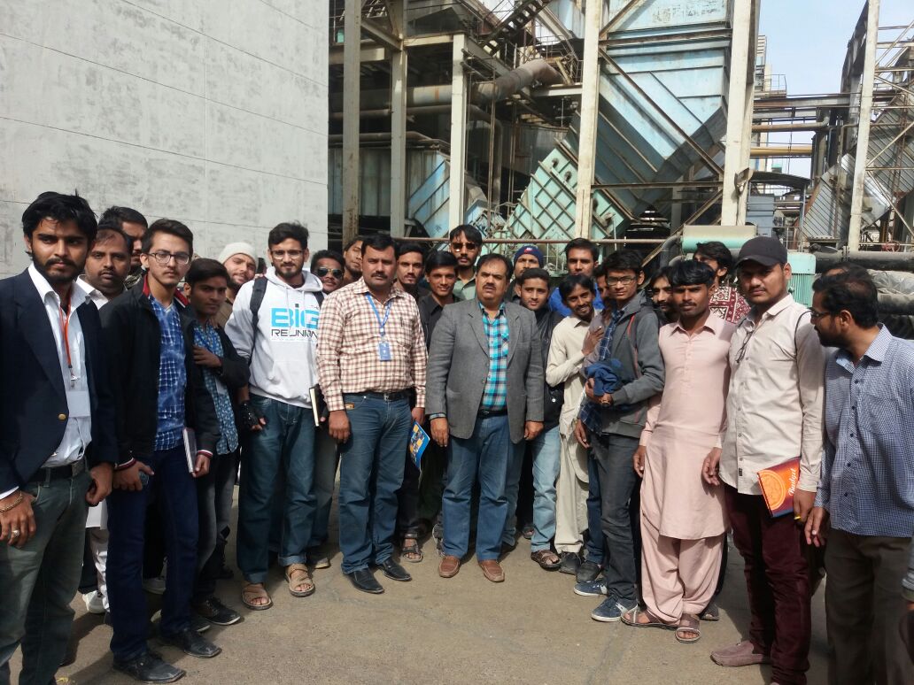 SzabistZabtech's tweet photo. For the better understanding of practical application of course works #ZABTech organizes study tours & professional visits for its students.
#TVET #StudyTours #Trainess #Employment https://t.co/RQdW4cVjrd