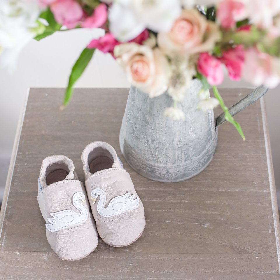 inchblue's tweet image. Swan Love ☺️
 If your little one is out and about in their Inch Blues make sure to use the hashtag #inchblue to share your pictures with us on Facebook, Twitter and Instagram.
 tinyurl.com/SwanCream-Inch…