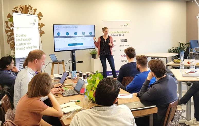 StartLifeNL's tweet photo. #StartLife boosts the Dutch innovation climate further! 8 exciting startups enter the new #StartLifeAccelerateProgram 2019! Welcome to the StartLife community! 
https://t.co/syS85pNQc1 https://t.co/3asPb6ysYe