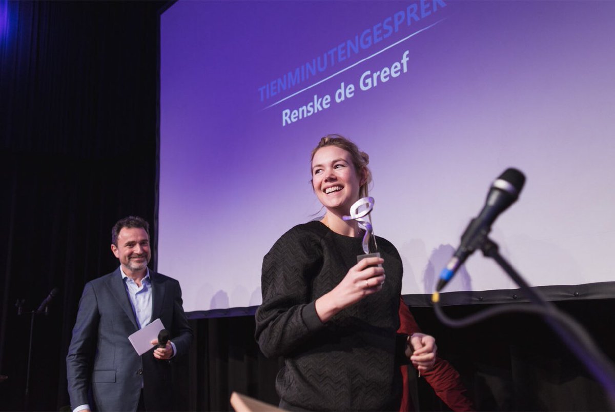 Heel trots: met mijn korte film ‘Tienminutengesprek’ heb ik de Zilveren Krulstaart gewonnen, de prijs voor het beste scenario. Voor wie zin heeft in razernij &amp; vingerverf: de film wordt vanavond om 22:21 op NPO3 herhaald! (foto: Inigo Garayo)