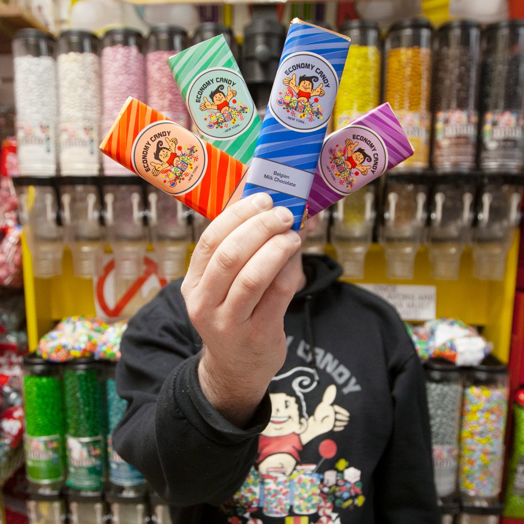EconomyCandy's tweet photo. Channeling our inner Willy Wonka 🍫
https://t.co/eget8j2rvO

#economycandy #willywonka #wonka #swag #merch #branded #chocolate #chocolatebar #familybusiness #les #nyc #ny #lowereastside #newyork #newyorkcity #since1937 https://t.co/sqYx5gdKcZ