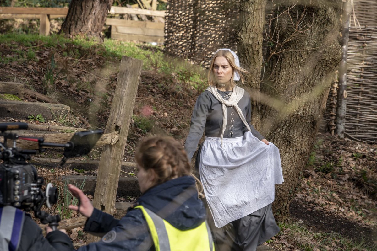 Ella_Greenwood's tweet photo. Some great BTS photos from the last #shortfilm I did #BeforeNightfall 🌲 https://t.co/uBN6kqHA9Y