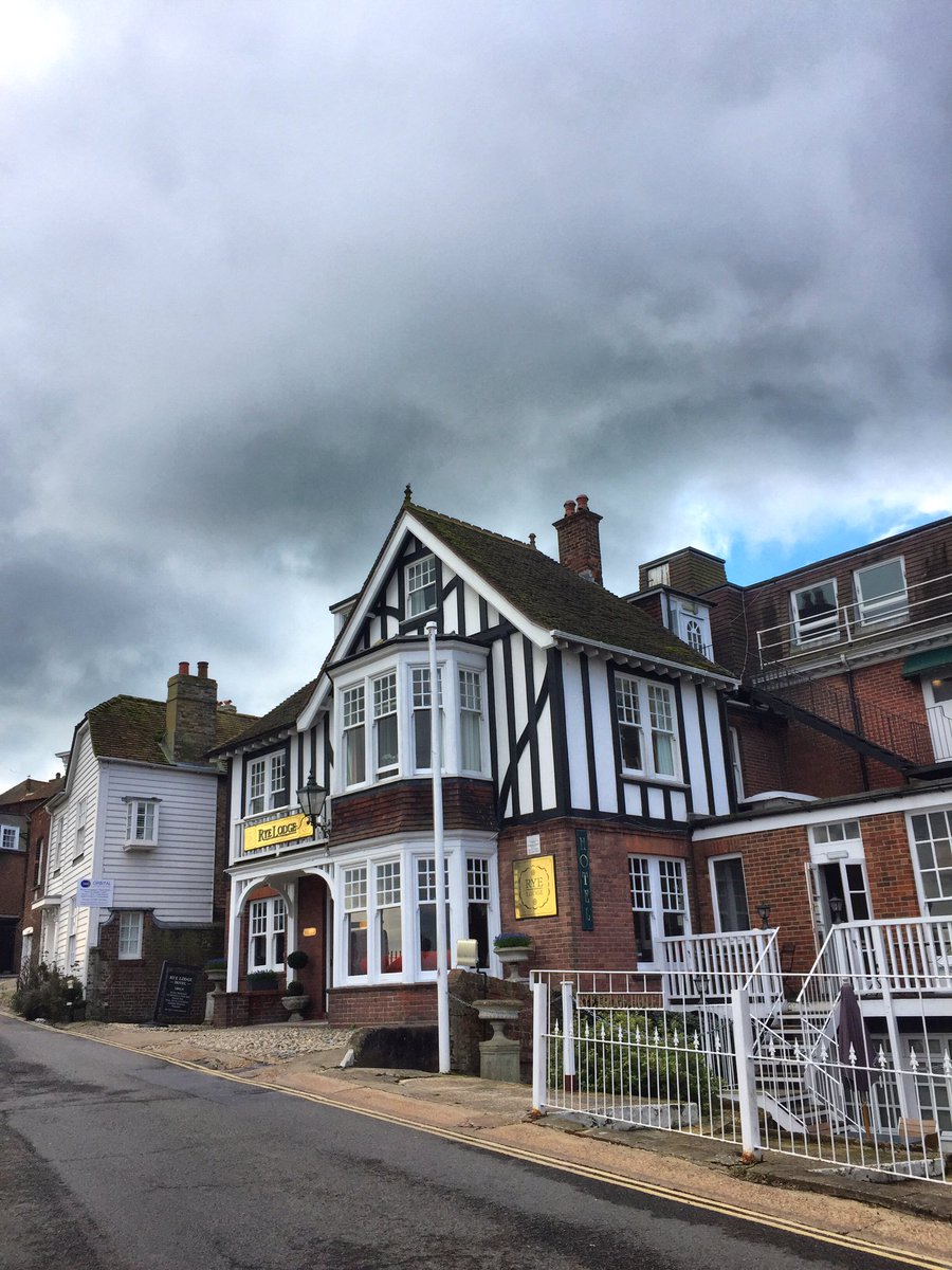 Rye Photos tweet media