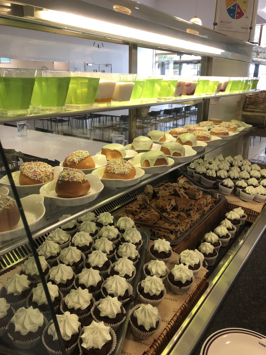 Eco week continues today with ‘Green day’ at Yarm school with lime green jelly Thai green curry, pesto glazed chicken fillets and lots of green vegetables <a href="/YarmSchool/">Yarm School</a> <a href="/MichelleHought3/">Michelle Houghton</a> <a href="/IndiesSodexo/">IndependentsBySodexo</a>