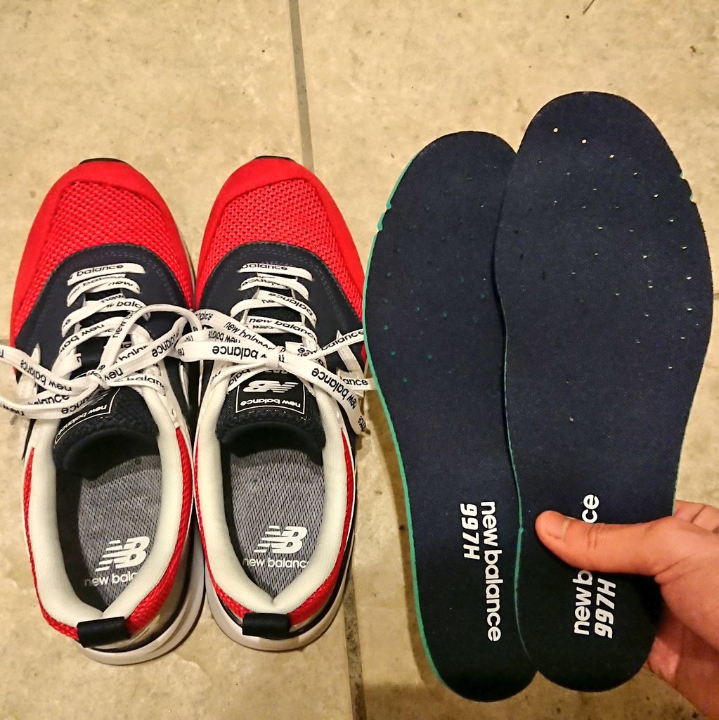 w_ncstar's tweet photo. またホイホイに捕まった✨
靴下可愛くて買っちゃった♥️
あと大知くん愛用のインソールも(笑)
実はインソール変えるの初めて👀
元のインソール取り出してびっくり!!( ; ロ)゚ ゚
ペちゃんこッ💦
新しいインソールさん✨
期待出来るのではッ⁉️👀
#三浦大知
#newbalance
#997h 普及委員会
#rcp130 https://t.co/IqX5fNb1o2