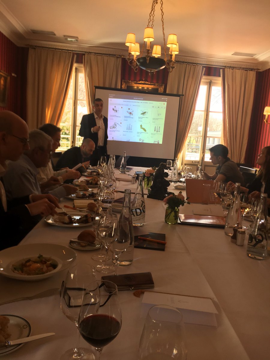 Patrick_Rahali's tweet photo. Divalto convie la presse et les analystes dans un fameux restaurant parisien pour dévoiler sa nouvelle solution #CRM mobile #Divalto weavy https://t.co/Rn4GxATFeC