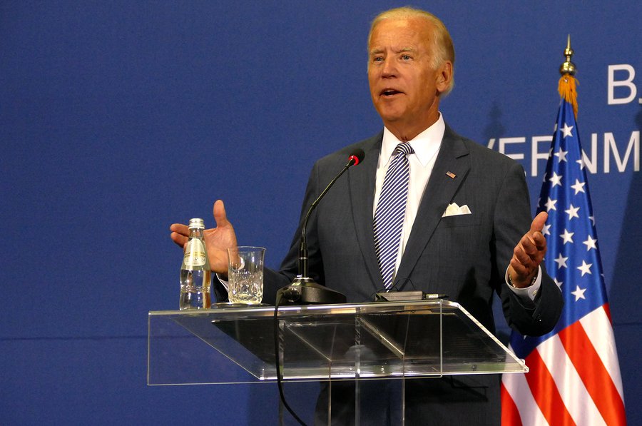 ThisMorningShow's tweet image. .@MarcACaputo explains why #JoeBiden's nickname #MiddleClassJoe doesn't make much sense anymore.  
bit.ly/2UOXez3 #2020Democrats #2019