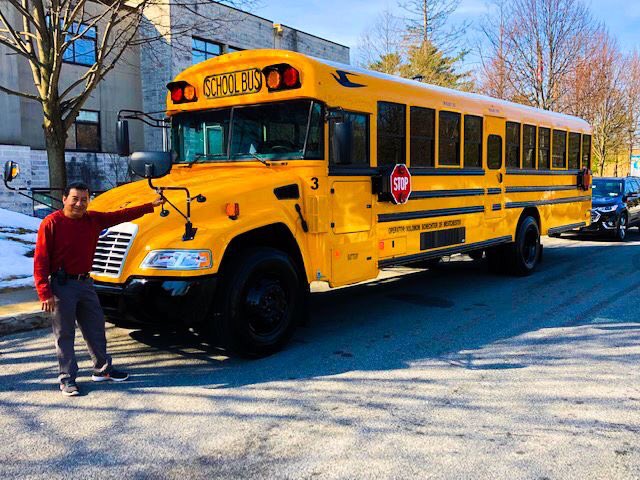 BirdBusSales's tweet photo. Solomon Schechter Community School NY takes delivery of a 2020 Blue Bird Vision
#bluebird #birdbussales #busdelivery https://t.co/HOcT3QtIuw
