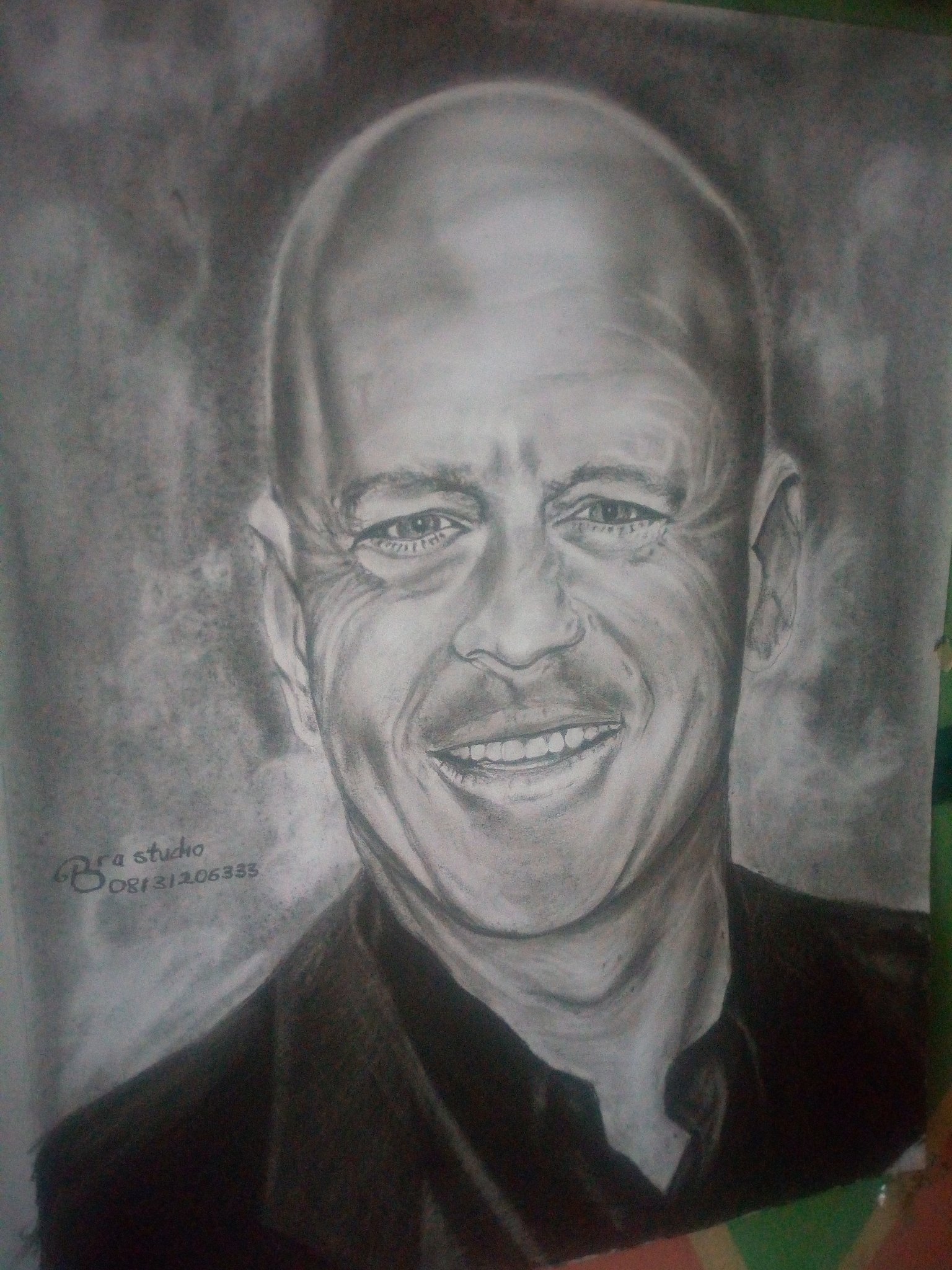 Happy birthday to you sir
Bruce Willis 
Bubble renaissance art 2019
+2348131206333 