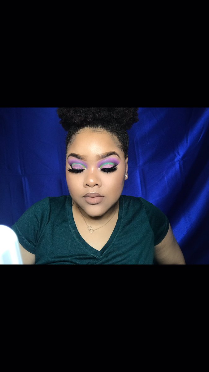 deethemusee's tweet photo. Today’s look 🔮✨💜 P.S : Can you notice the difference in these photos? 🧐
#DeeTheMuse #aspiringmua
#mua #makeuplook333 #ctmakeup #conneticutmakeup #naturalhair #blackentrepreneur #mua #businessowner #bhcosmetics #morphe #newlondonmakeup #blackexcellence2019 #undiscoveredmuas https://t.co/qf2S4BoLSS