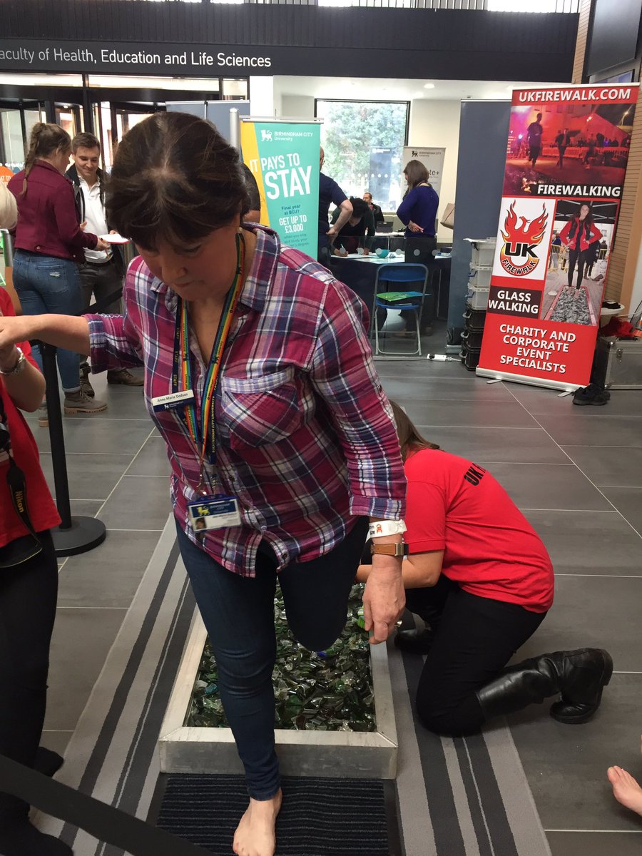 amd4_ann's tweet photo. Come on Nursing students and teachers.Face the fear... and glass walk @RTP_BCU @BCUHELS @BCUNursingteam The team are here until 3pm,sign up,a quick brief&off you go😉.Get signed up👌#glasswalking #anothergoalachieved https://t.co/6IsTEVgOJJ
