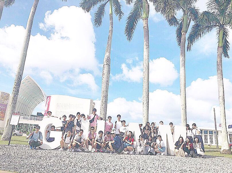 _06rim's tweet photo. 0306 - 0309

グアム最高でした🏖
明日で2年生おわり〜🙄
#guam https://t.co/DemThfogdN