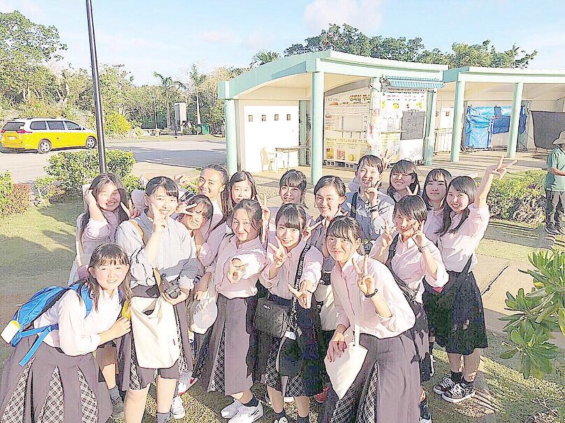 _06rim's tweet photo. 0306 - 0309

グアム最高でした🏖
明日で2年生おわり〜🙄
#guam https://t.co/DemThfogdN