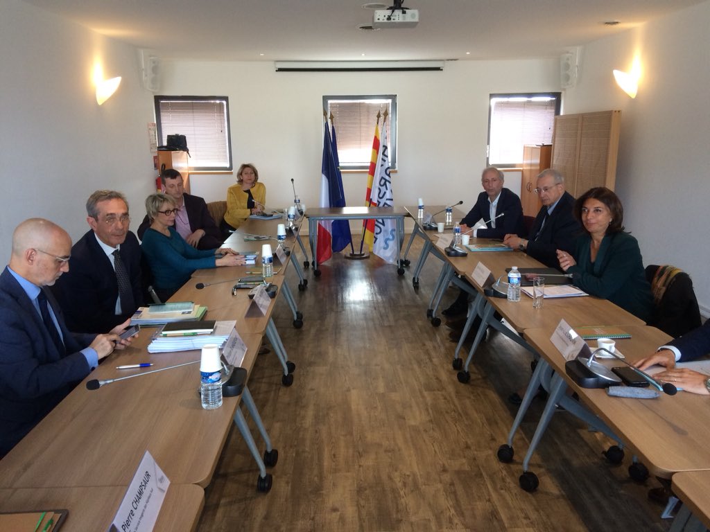 Gometmedia's tweet photo. [Sante] @AMPMetropole va racheter le bâtiment historique de l’hôpital Sainte-Marguerite, actuellement vide, pour y accueillir des entreprises #biotech #MEDTECH dès 2020 @aphm_actu @MartineVassal #Copermo @chauvinjl @jcgaudin plus d’infos à suivre sur @Gometmedia https://t.co/xmadC3RpcW