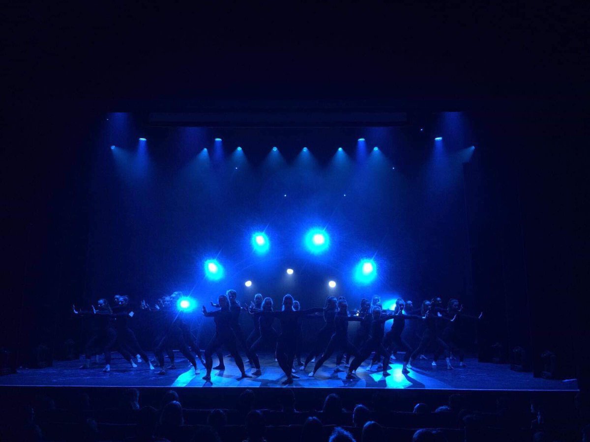 UoSBallet's tweet image. Pure Dance is over (😭), but regular classes are back! If you’re a regular or have never come along before, we’ll have classes for all abilities every Tuesday during term time! 🎉💃 #dance #classisback #ballet #puredance2019