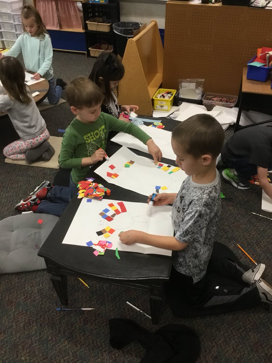 LMEKeri_Salway's tweet photo. We read the book, Three Hens and a Peacock, from @FountasPinnell Read aloud. These kinders are enjoying the art activity to respond to reading. #allkindsofsmart #creative https://t.co/NYn8pBfwV1