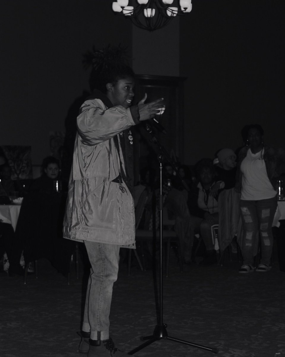 thesolchyld's tweet photo. I honestly just start talking and hope that someone is actually listening 😂 

I’m dropping new music @12
•
•
•
•
•
•
#openmic #upcoming #upcomingartist #upcomingrapper #rapper #spokenword #newmusic #solchyld #onstage #explore #poets #poetry https://t.co/UFkkCApCnR