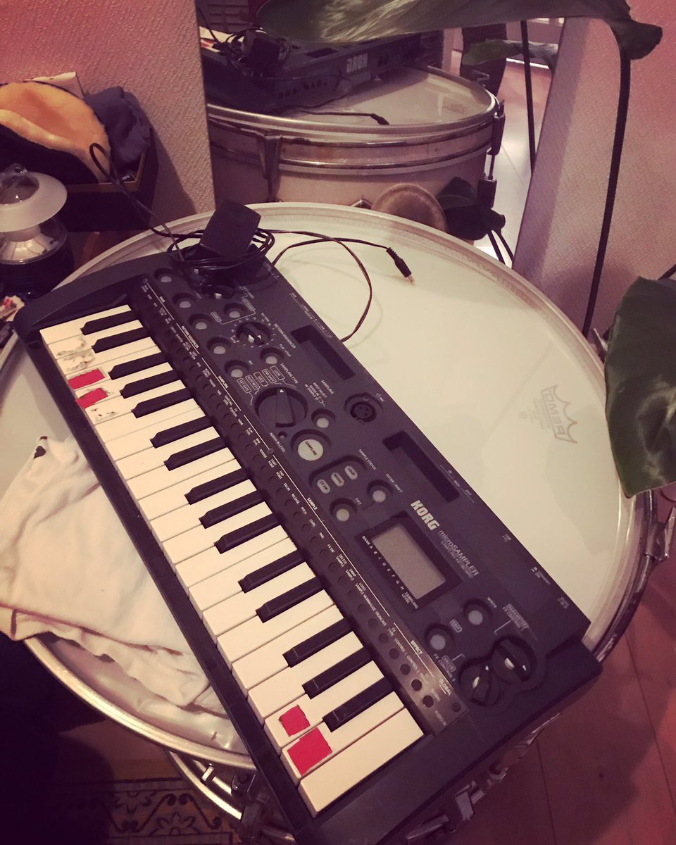 jumpeikamiya's tweet image. 帰宅して。サンプラーを仕込む夜。
シャワー浴びてる時思いつく事は大体空想が行き過ぎてる。
あまり期待せず。ご愛嬌。。🙇‍♂️
#microsampler