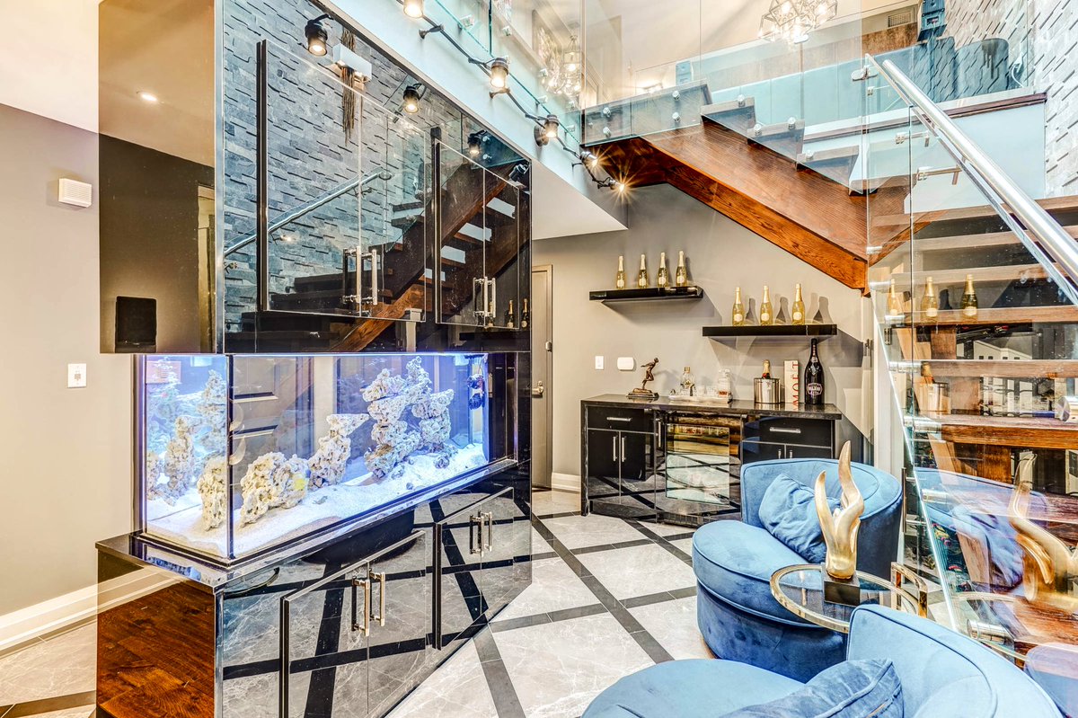 Odeen's tweet photo. #SOLD @ 98% of Asking‼️Was a joy to redesign,remodel,market,show&amp;sell this rare #MetropolitanToronto Jewel.💎 #NewRecordSet #NewPrecedent #RaisedStandard #WiltshireHomesCanada #TorontoRealEstate #MissTorontoRealtorDotCom #TorontoCondos #PenthouseSuite #MillionDollarListingToronto https://t.co/N8USmdyZ5d