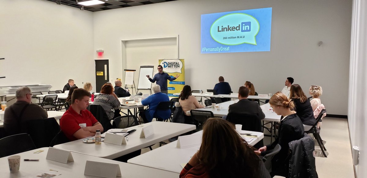 The Digital Landscape meets Manufacturing! Happy to host <a href="/greatlakesbma/">GLBMA</a> Social Media Round Table #TuesdayThoughts #Manufacturing #SocialMedia #MarchMeeting