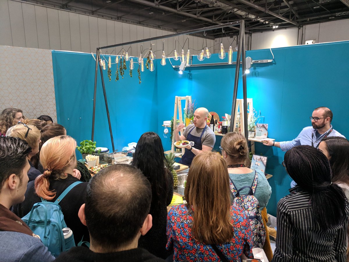 Nadine_Close_'s tweet photo. @steve_walpole has made some delicious jackfruit poke for all our lovely visitors at #TastingTrends. Head over at 13.30 for our next session and try it yourself! @IFE_Event https://t.co/r6T7Vg5SDp