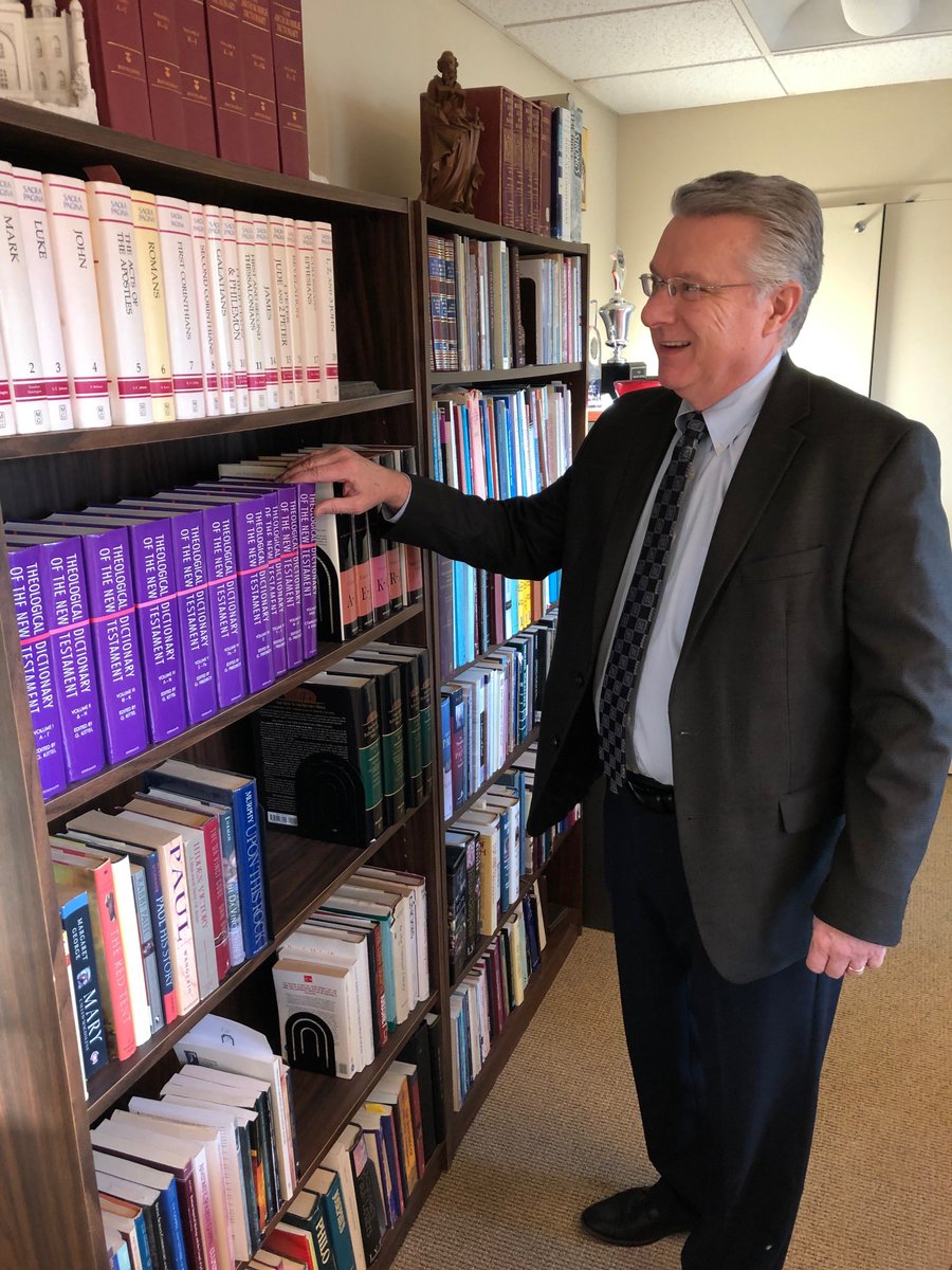 csuAndrew36's tweet photo. I asked Dr. Dan Scholz, the VP of Academic Affairs here at Stritch how Stritch contributes to excellence and learning and he said: "Stritch contributes to excellence and learning by intentionally hiring faculty and staff who are committed to rigor and our mission." https://t.co/IXA0M8miLn