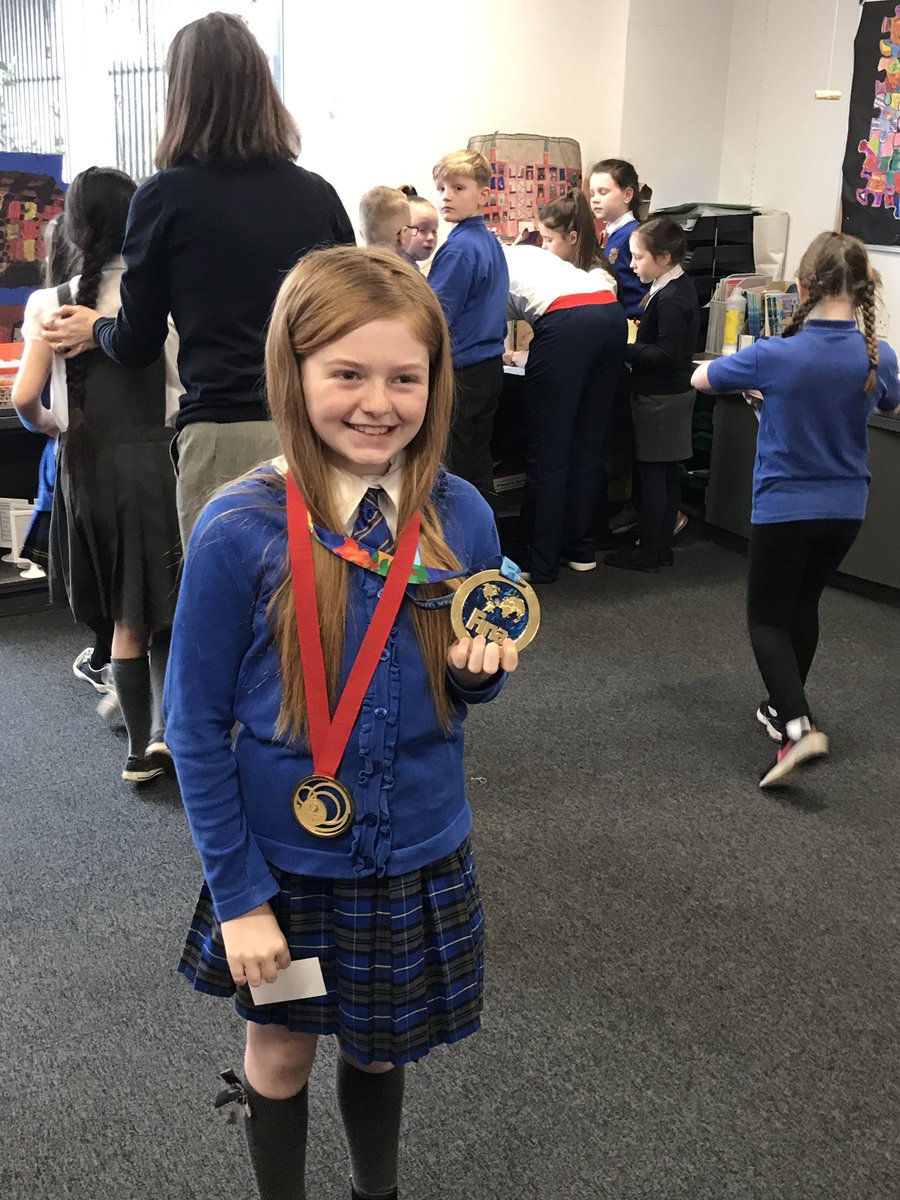 MintridgeFDN's tweet photo. What a morning! 🌟 @Caldercuilt it was brilliant to meet you all. @RGallantree has had an amazing time with you all. A huge thanks to @Squadkit for making it happen. https://t.co/TjDo0N4TMS