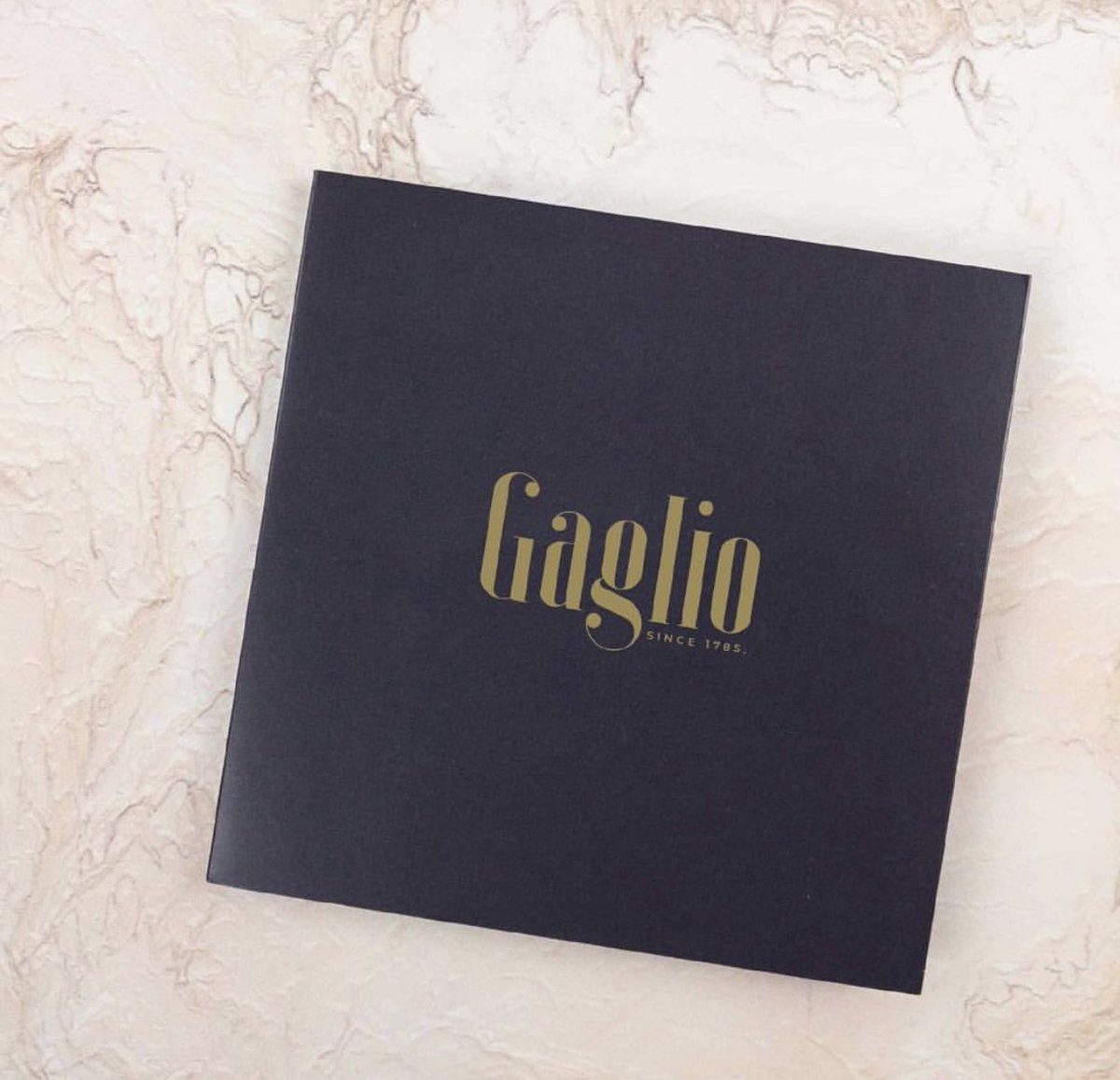 ParioStudio's tweet photo. We created this eye-catching packaging design that suits the product, stands out on crowded shelves whilst capturing its premium values. https://t.co/cNVQKI2UAD
