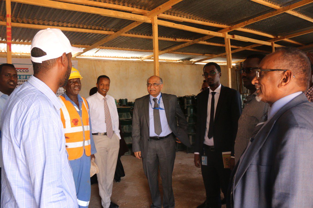 SECCCO_Somalia's tweet photo. Yesterday; @UNDPSomalia's climate change and resilience portfolio manager Mr. Abdiqadiir and the #Puntland Minister of Environment and climate change Prof. Ismail Diiriye Gamadiid visited @SECCCO_Somalia's workshop to see the progress of #PROSCAL project. https://t.co/0eLvdNgzXr