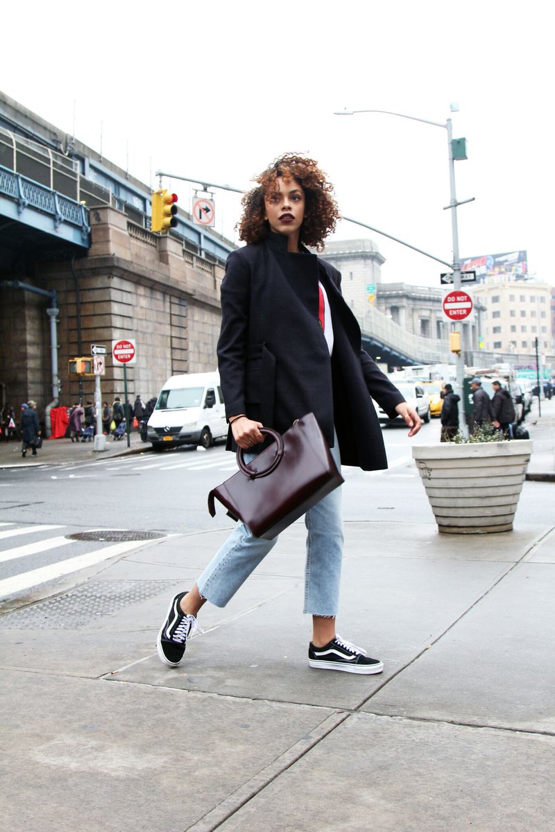 FashNerd's tweet image. FashNerd | Female-led Company @LoomiaCo Launches A Stylish Women’s Smart Jacket 10ng.co/LOOMIAH1 #SmartJacket #HeatedJacket #Technology #Fashion #Wearables