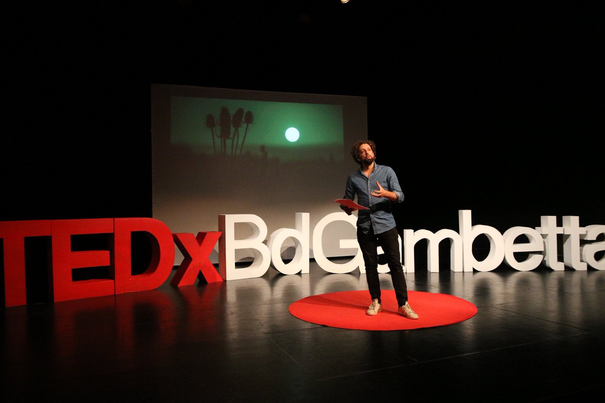 TEDxBdGambetta's tweet photo. Un immense merci à toutes les personnes ayant assisté à cette première édition de la conférence @TEDxBdGambetta (in et ex situ !). Voici un petit aperçu photo de nos speakers @fsaltiel @C_Mabi #AgatheChiron #MarionFroger https://t.co/AjpugV0atb