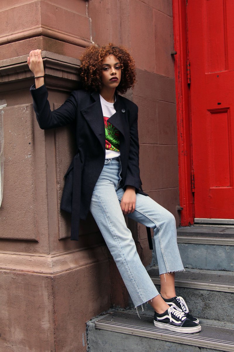 FashNerd's tweet image. FashNerd | Female-led Company @LoomiaCo Launches A Stylish Women’s Smart Jacket 10ng.co/LOOMIAH1 #SmartJacket #HeatedJacket #Technology #Fashion #Wearables