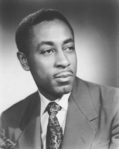 today_classical's tweet photo. #Today in 1921 Birth of #baritone Robert #McFerrin in Arkansas. #MusicHistory #classicalmusic https://t.co/j9t8N8dYqV