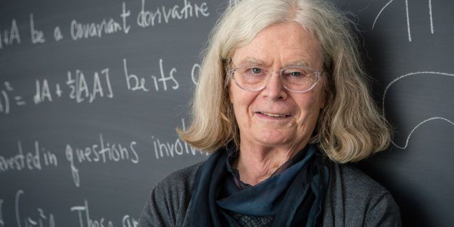 mujerconciencia's tweet photo. La matemática Karen Keskulla Uhlenbeck (1942) ha ganado el Premio Abel por sus aportaciones en análisis, geometría y física matemática. 
Es la primera mujer en conseguirlo. ¡Enhorabuena! Un gran referente.
Nos hablaba de ella @ElenaAbal 
https://t.co/ABKxqwfGZP https://t.co/dUt5FTqnHg