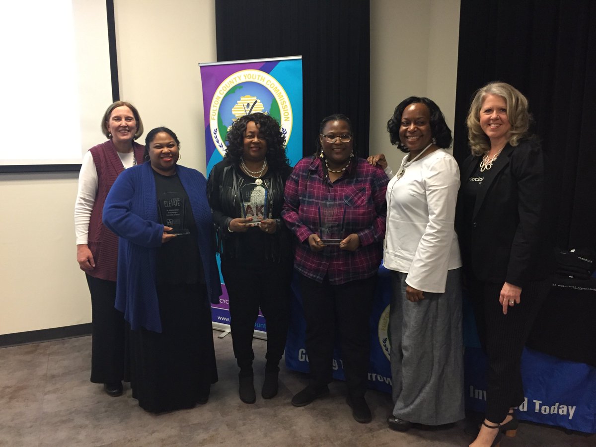 apssocialworker's tweet photo. HUGE CONGRATULATIONS to our 2019 Social Work Recognitions for Innovative Program, Change Agent, and Outstanding Leadership! We appreciate all you do for our students and families ☺️❤️ #APSSocialWorkersROCK !!! https://t.co/FytecaCIow