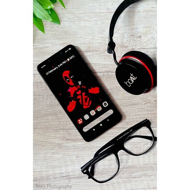 AshbyAsk007's tweet photo. The Poco F1
.
#pocophonef1 #pocoindia #boatheadphone.. https://t.co/H9apZ0B0Wz https://t.co/5YoRqNhSoV