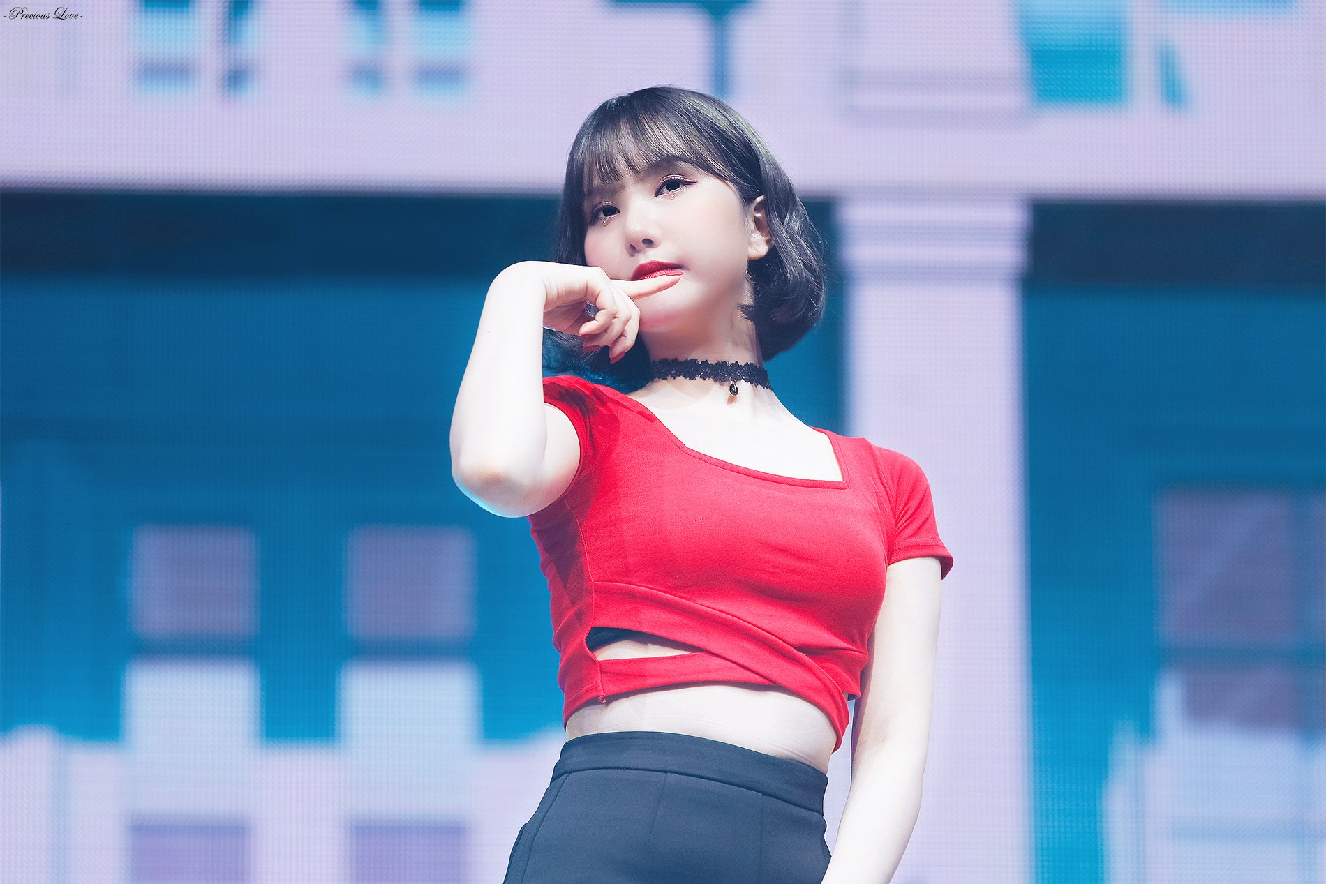 D2BiSu-U8AET_vt.jpg:large